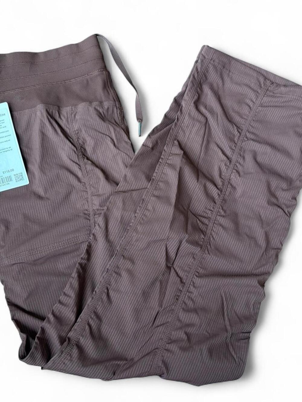 Dance Studio Mid-Rise Pant *Regular